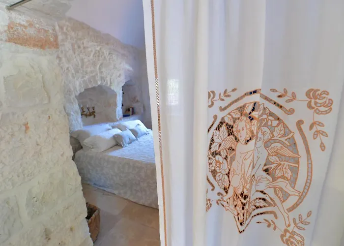 Masseria Oreglia * チェーリエ・メッサーピカ